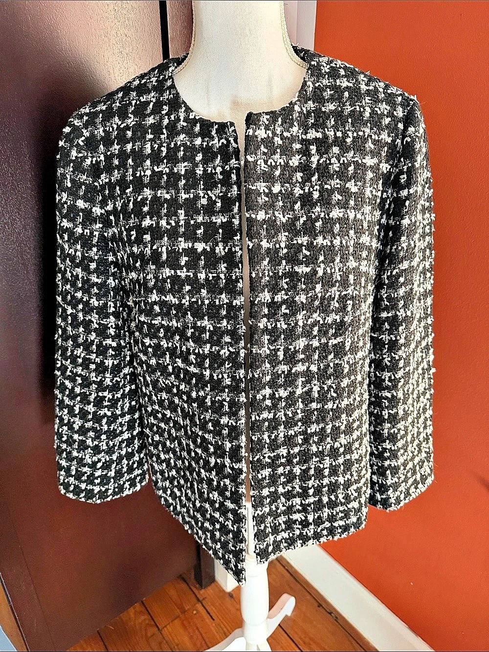 Anne Klein Black & White Checkered Jacket Size 12 Like New